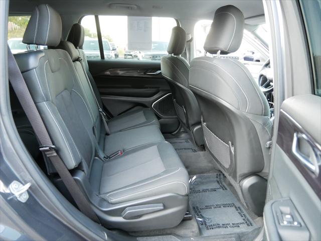 2021 Jeep Grand Cherokee Laredo 4x4
