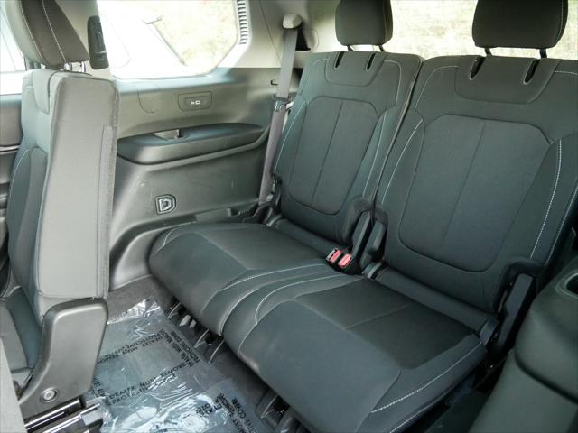 2021 Jeep Grand Cherokee Laredo 4x4