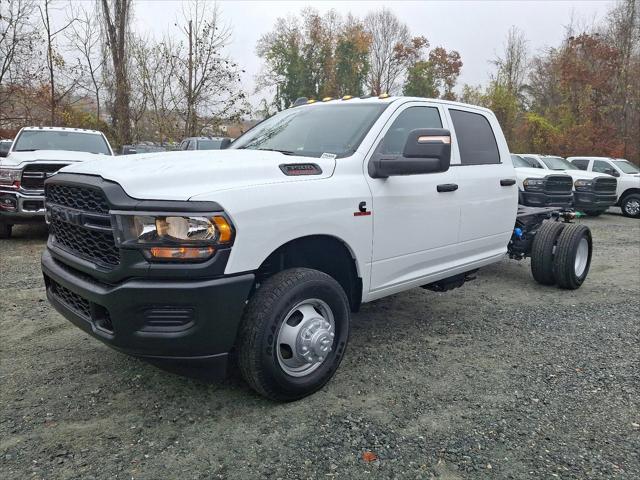 2024 RAM Ram 3500 Chassis Cab RAM 3500 TRADESMAN CREW CAB CHASSIS 4X2 60 CA