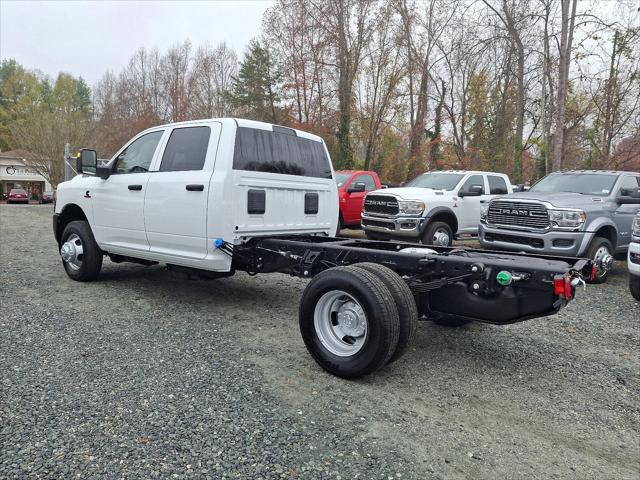 2024 RAM Ram 3500 Chassis Cab RAM 3500 TRADESMAN CREW CAB CHASSIS 4X2 60 CA