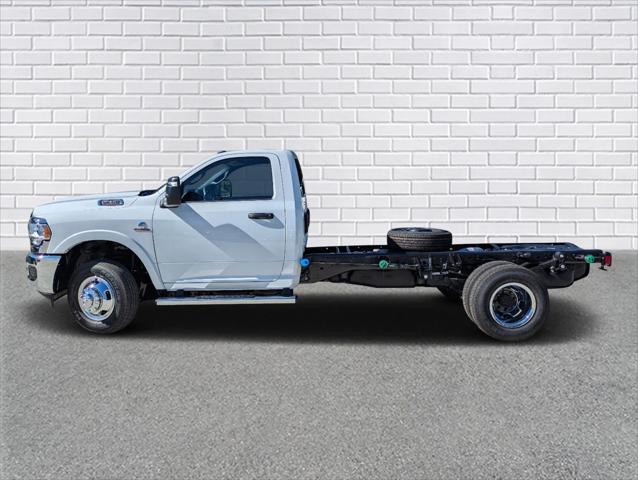 2024 RAM Ram 3500 Chassis Cab RAM 3500 TRADESMAN CHASSIS REGULAR CAB 4X4 84 CA