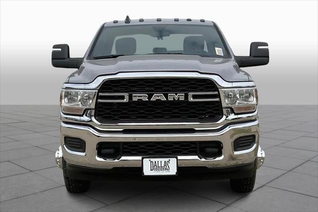 2024 RAM Ram 3500 Chassis Cab RAM 3500 TRADESMAN CREW CAB CHASSIS 4X4 60 CA