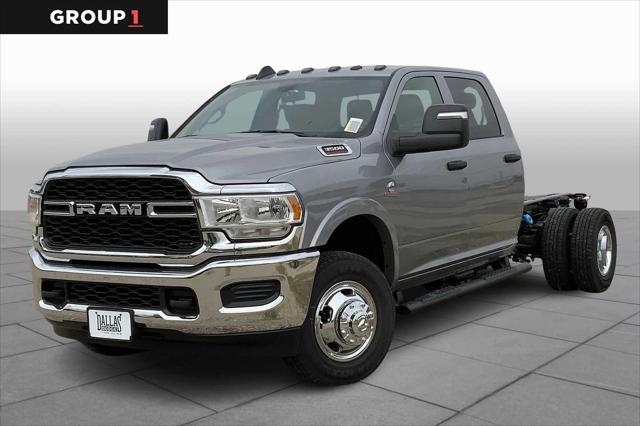 2024 RAM Ram 3500 Chassis Cab RAM 3500 TRADESMAN CREW CAB CHASSIS 4X4 60 CA