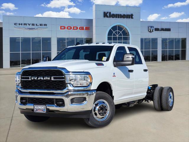 2024 RAM Ram 3500 Chassis Cab RAM 3500 TRADESMAN CREW CAB CHASSIS 4X4 60 CA