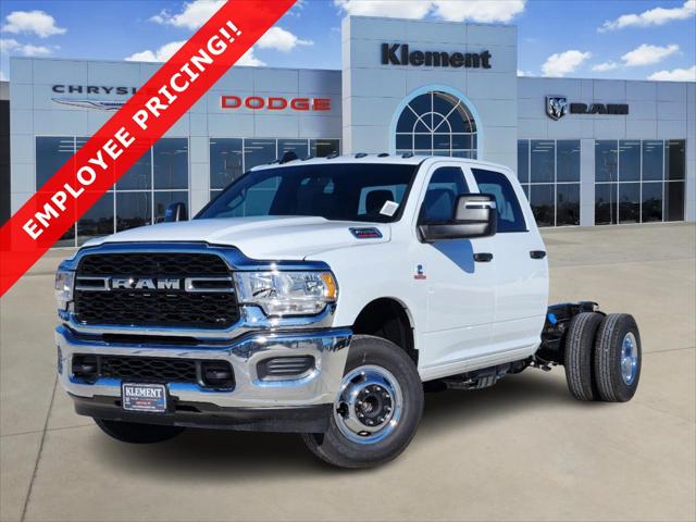 2024 RAM Ram 3500 Chassis Cab RAM 3500 TRADESMAN CREW CAB CHASSIS 4X4 60 CA