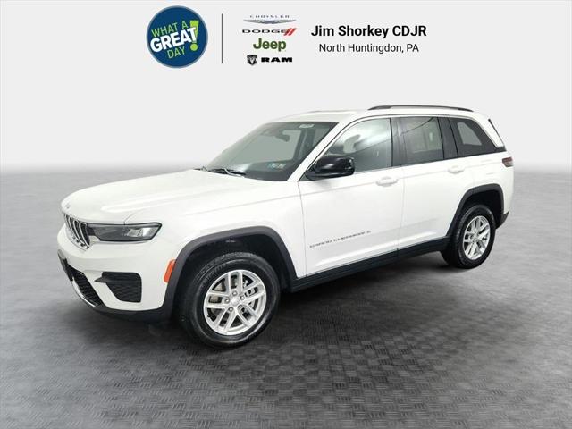 2023 Jeep Grand Cherokee Laredo X 4x4