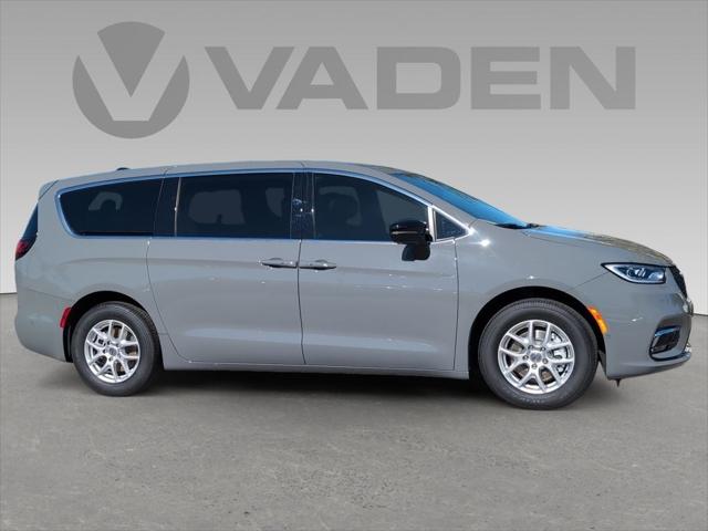 2025 Chrysler Pacifica PACIFICA SELECT