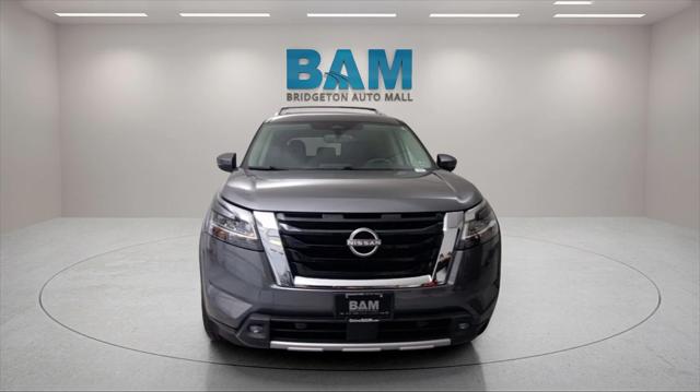 2022 Nissan Pathfinder SL 4WD