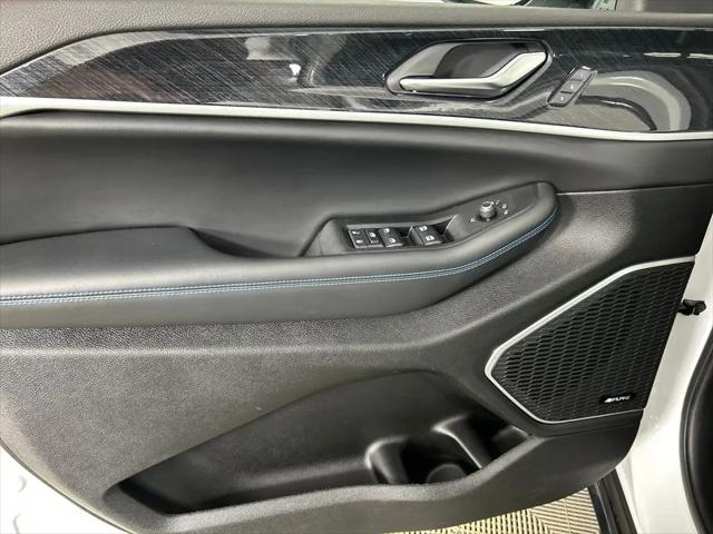 2023 Jeep Grand Cherokee Trailhawk