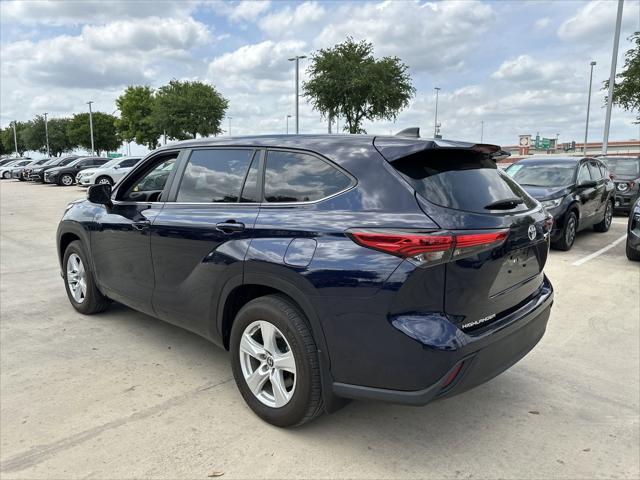 2023 Toyota Highlander LE