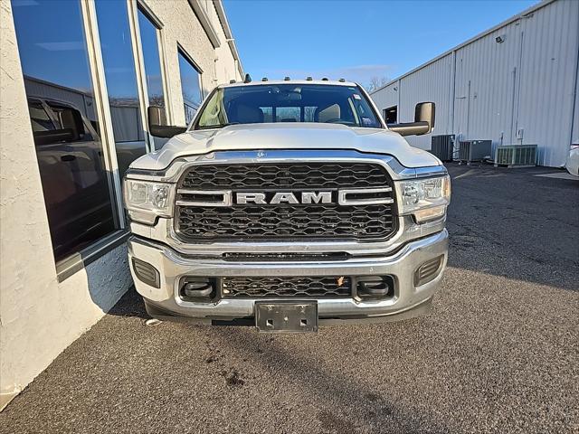 2020 RAM 3500 Tradesman Crew Cab 4x4 8 Box