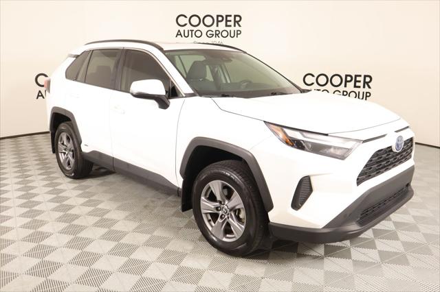 2022 Toyota RAV4 Hybrid XLE