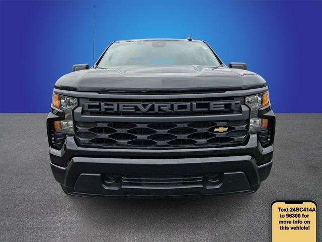 2022 Chevrolet Silverado 1500 4WD Crew Cab Short Bed Custom