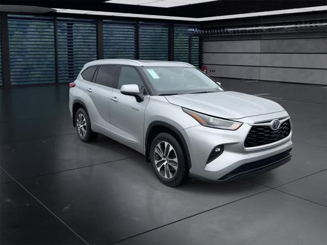 2021 Toyota Highlander Hybrid XLE