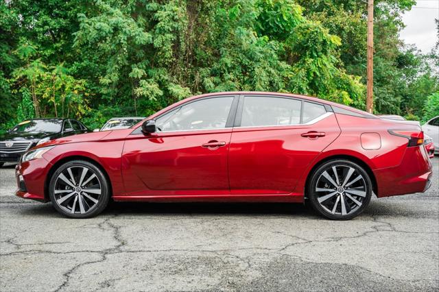 2022 Nissan Altima SR FWD