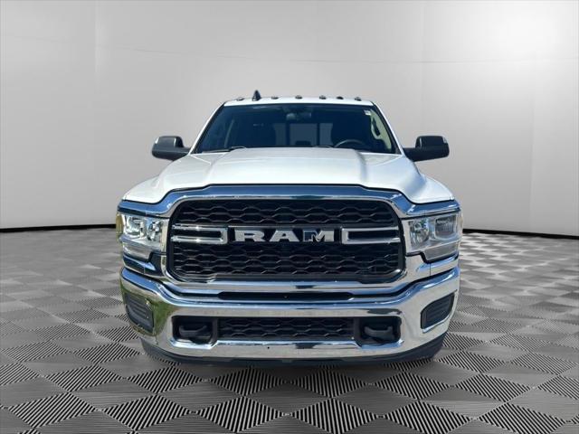 2019 RAM 3500 Tradesman Crew Cab 4x4 64 Box