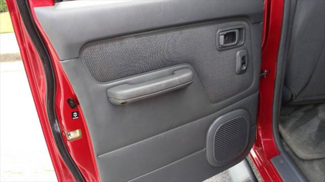 2003 Nissan Frontier XE-V6