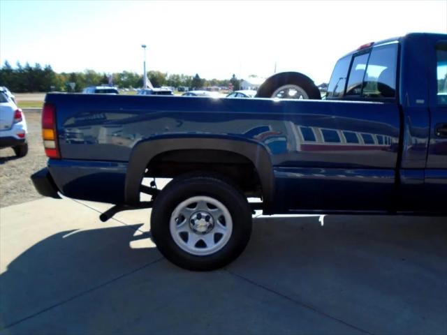 2002 Chevrolet Silverado 1500 Commercial