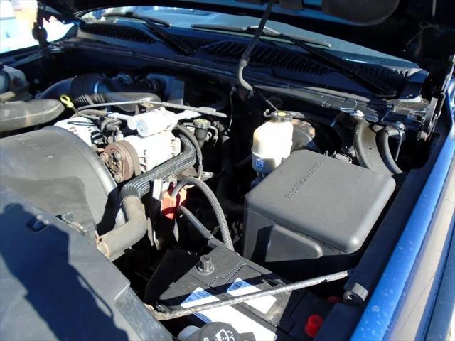 2002 Chevrolet Silverado 1500 Commercial