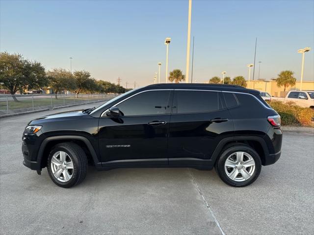 2022 Jeep Compass Latitude FWD