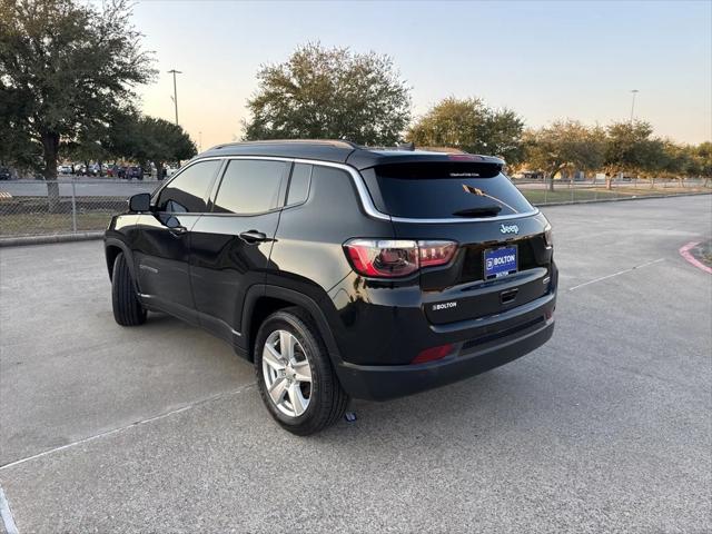 2022 Jeep Compass Latitude FWD