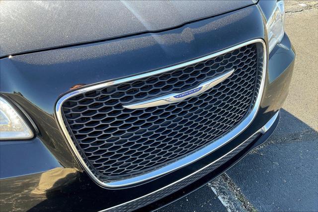 Used 2018 Chrysler 300 For Sale in Olive Branch, MS