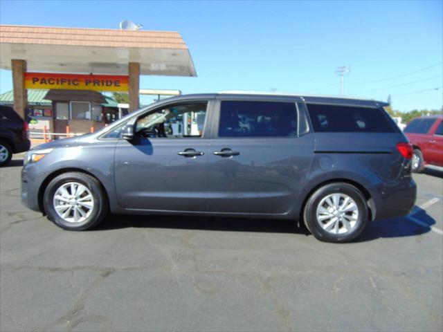 2016 Kia Sedona LX