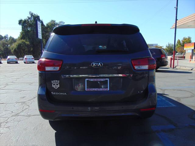 2016 Kia Sedona LX
