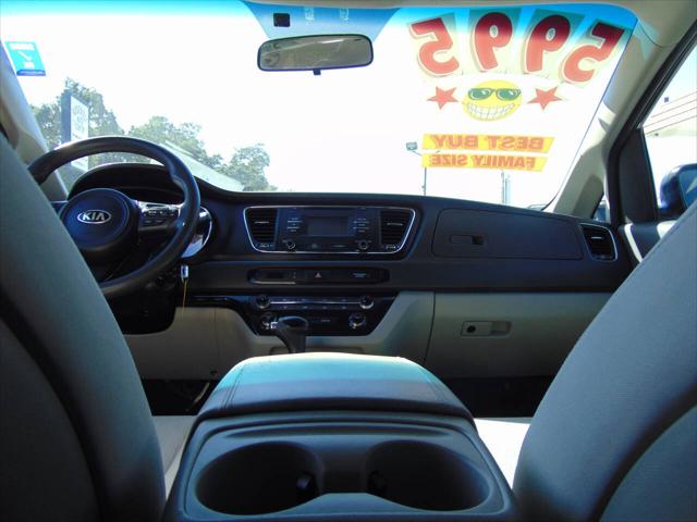 2016 Kia Sedona LX