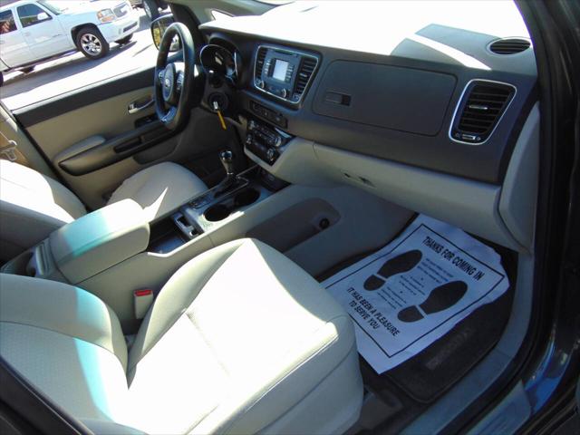 2016 Kia Sedona LX