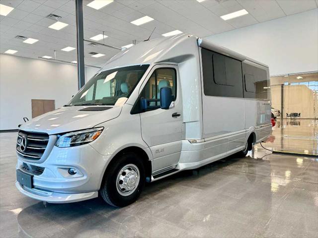 2025 Mercedes-Benz Sprinter 4500 Chassis Standard Roof 4-Cyl Diesel HO