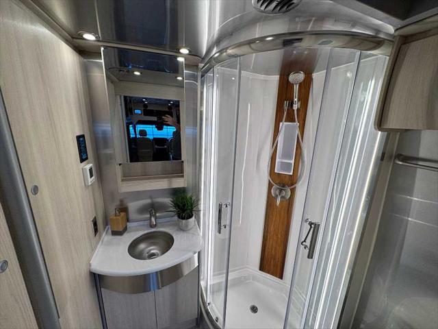 2025 Mercedes-Benz Sprinter 4500 Chassis Standard Roof 4-Cyl Diesel HO