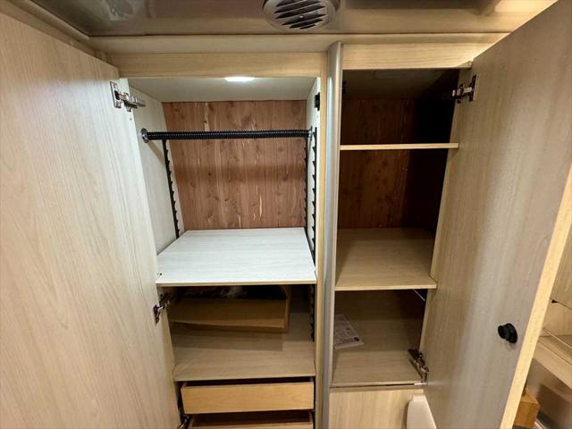 2025 Mercedes-Benz Sprinter 4500 Chassis Standard Roof 4-Cyl Diesel HO
