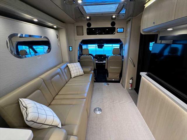 2025 Mercedes-Benz Sprinter 4500 Chassis Standard Roof 4-Cyl Diesel HO
