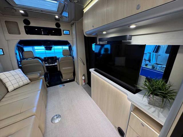 2025 Mercedes-Benz Sprinter 4500 Chassis Standard Roof 4-Cyl Diesel HO