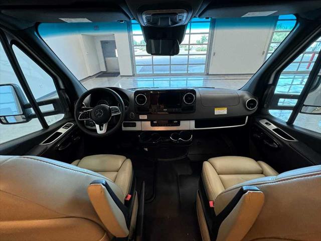 2025 Mercedes-Benz Sprinter 4500 Chassis Standard Roof 4-Cyl Diesel HO