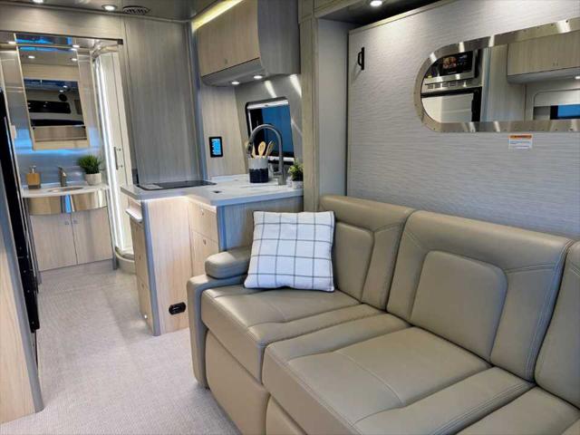 2025 Mercedes-Benz Sprinter 4500 Chassis Standard Roof 4-Cyl Diesel HO