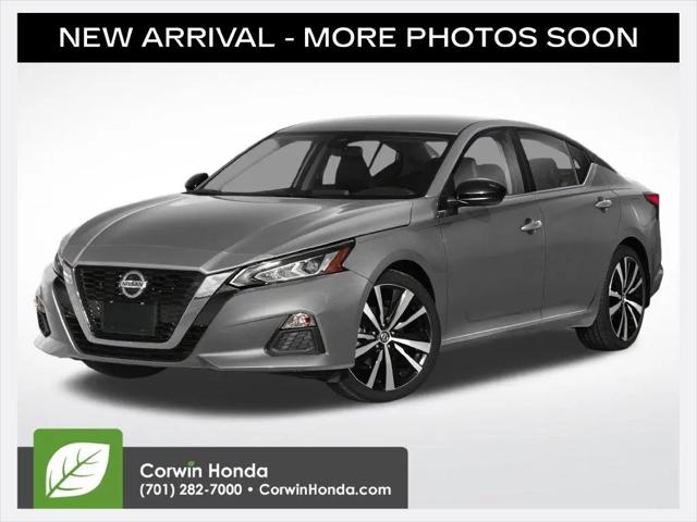 2022 Nissan Altima SR FWD for sale in Fargo, ND