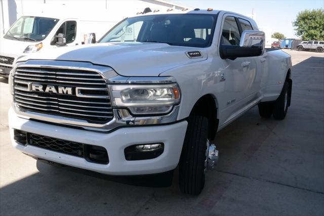 2024 RAM Ram 3500 RAM 3500 LARAMIE MEGA CAB 4X4 64 BOX