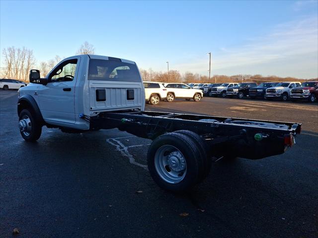 2024 RAM Ram 5500 Chassis Cab RAM 5500 TRADESMAN CHASSIS REGULAR CAB 4X4 84 CA