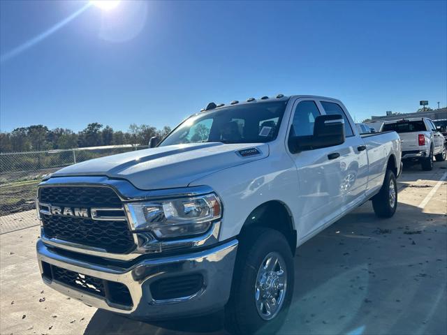 2024 RAM Ram 2500 RAM 2500 TRADESMAN CREW CAB 4X4 8 BOX