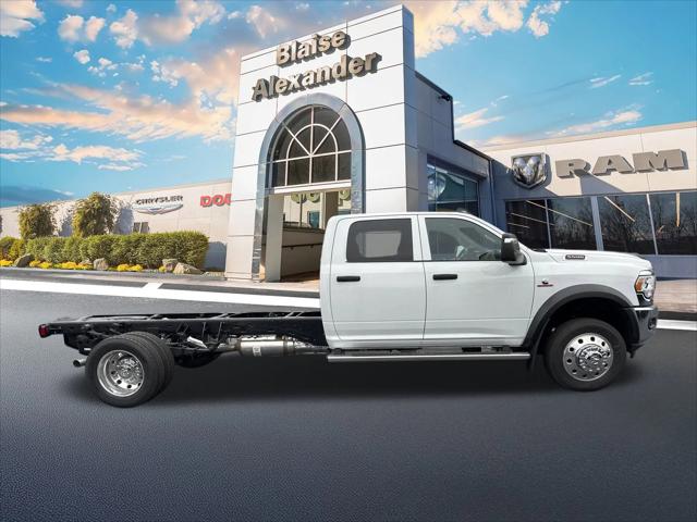 2024 RAM Ram 5500 Chassis Cab RAM 5500 TRADESMAN CHASSIS CREW CAB 4X4 84 CA