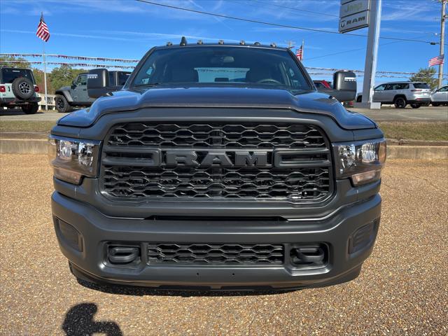 2024 RAM Ram 3500 RAM 3500 TRADESMAN CREW CAB 4X4 8 BOX