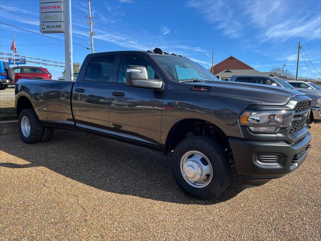 2024 RAM Ram 3500 RAM 3500 TRADESMAN CREW CAB 4X4 8 BOX