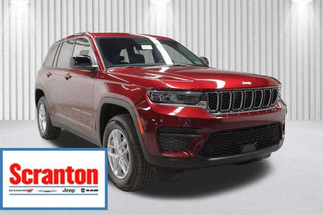 2025 Jeep Grand Cherokee GRAND CHEROKEE LAREDO X 4X4