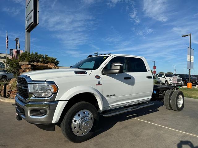 2024 RAM Ram 4500 Chassis Cab RAM 4500 SLT CHASSIS CREW CAB 4X4 60 CA