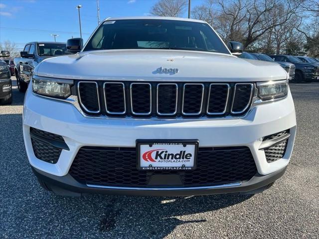 2025 Jeep Grand Cherokee GRAND CHEROKEE LAREDO X 4X4