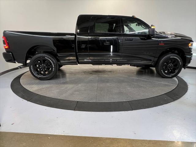 2024 RAM Ram 3500 RAM 3500 LARAMIE MEGA CAB 4X4 64 BOX