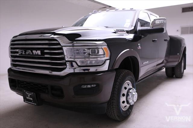 2024 RAM Ram 3500 RAM 3500 LIMITED LONGHORN MEGA CAB 4X4 64 BOX