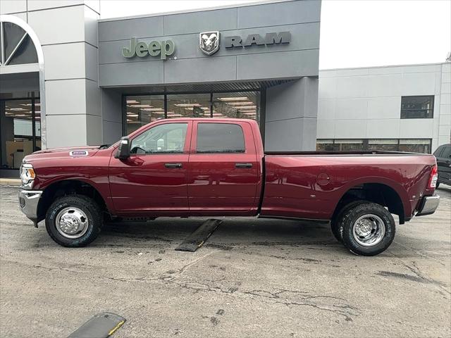 2024 RAM Ram 3500 RAM 3500 TRADESMAN CREW CAB 4X4 8 BOX